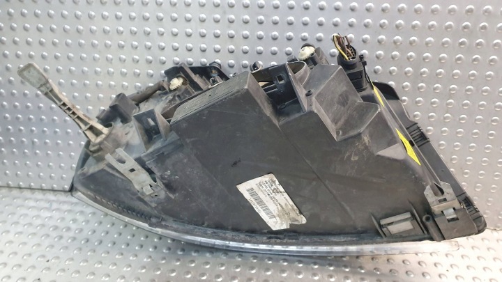 PHARE AVANT GAUCHE VW SHARAN LIFT 7M3941015AH 00-