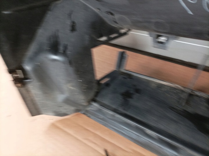 GUIDE D'AIR JALOUSIE BMW X6 51647177876