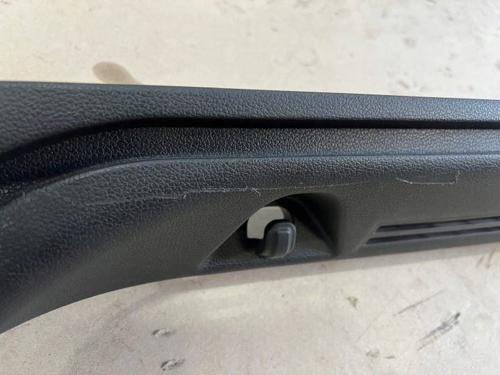 HYUNDAI I30 III 17- UNIVERSEL FIXATION RIDEAUX COUVERCLES DE COFFRE