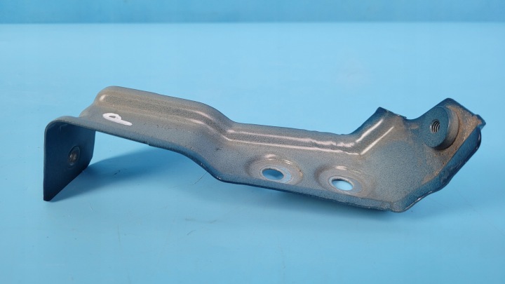 BMW X6 III G06 21R SUPPORT POIGNÉE FIXATION GARDE-BOUE DROIT AVANT 7418218