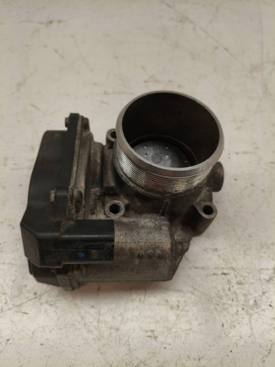 AUDI A4 B8 PAPILLON DES GAZ 06F133062Q