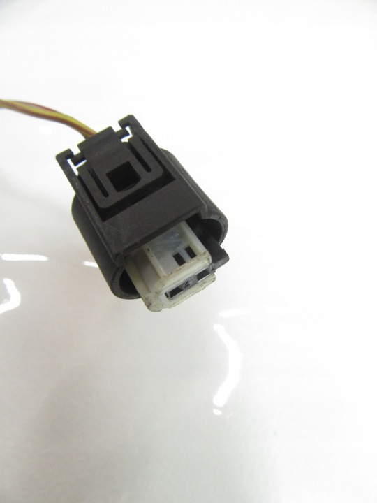 PUCE PUCE 2 BROCHES BMW E39 E46 E69 E61 E65 E70 E83 E90 E91 F10 F11 F30