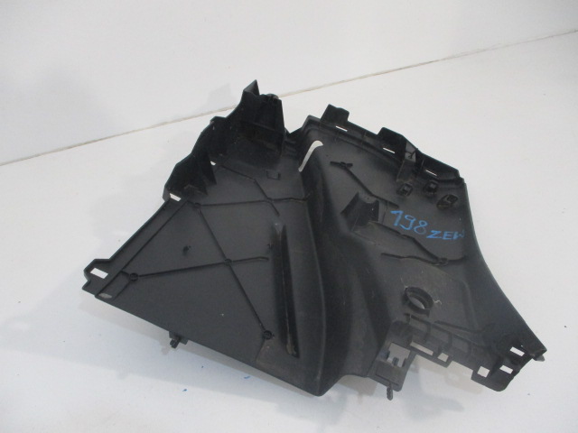 CITROEN BERLINGO 14- PROTECTION COUVERCLES DE COFFRE DROIT ARRIÈRE 9681714677