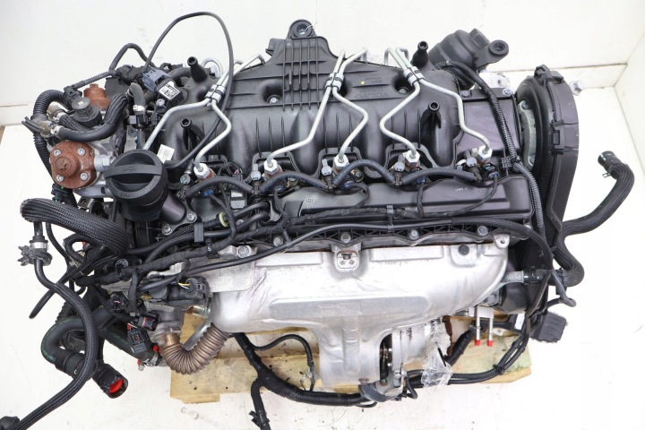 VOLVO V70 2.0 D3 MOTEUR D5204T2