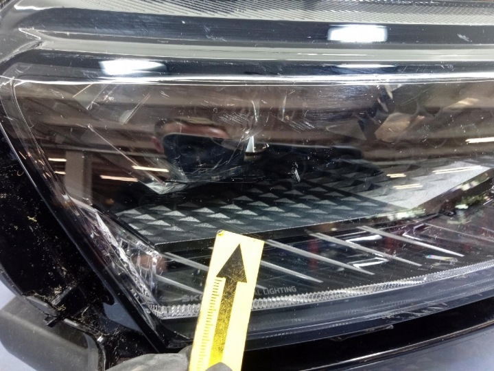 SKODA KAROQ LIFT 21- PROJECTEUR DROIT PHARE AVANT 57B941036B