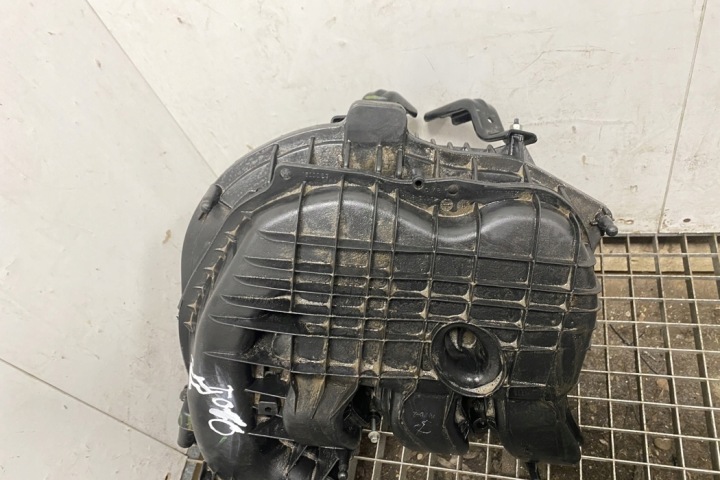 COLLECTEUR ADMISSION DODGE CHARGER 05184070AK 3.6L GASOLINE 218KW 2016