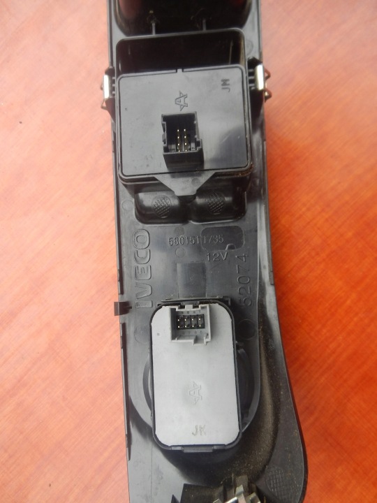 PANNEAU COMMANDE VITRE MIROIRS IVECO DAILY 14-