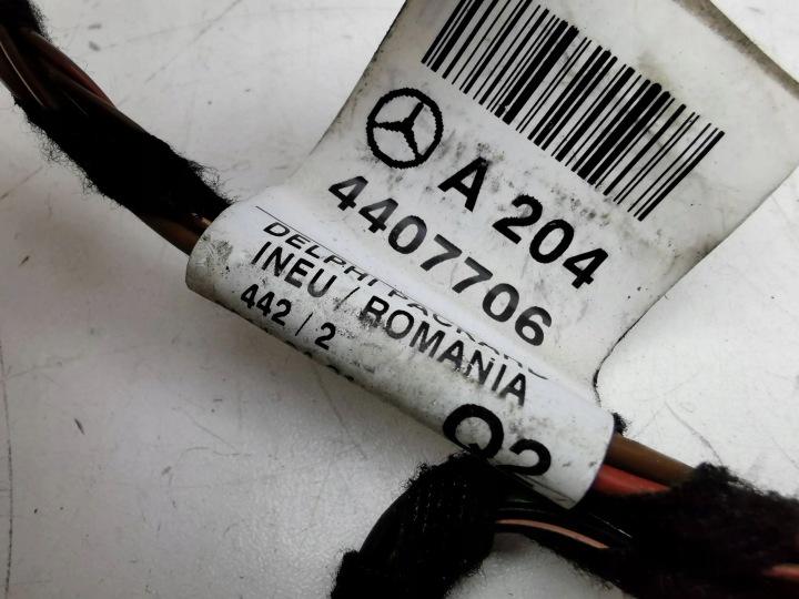 MERCEDES-BENZ C W204 FAISCEAU DE CÂBLES PORTES ARRIÈRE 2011 A2044407706