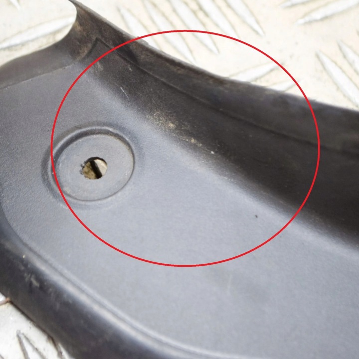 BMW 3 F30 F35 F31 2015 AUTRE ÉLÉMENTS WYKONCZENIA COUVERCLES DE COFFRE