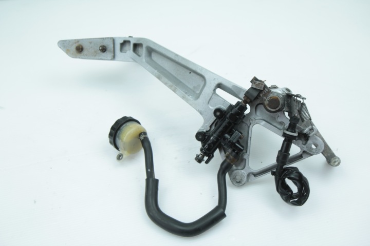 HONDA PC36 RADIO 600 HORNET 05-06 SET PODNOZEK DROIT