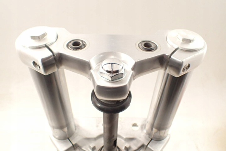 SUZUKI VZ 800 MARAUDER SUSPENSION ÉTAGÈRE BIELLETTES
