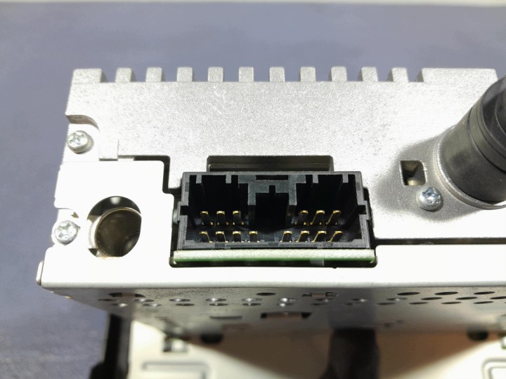 MITSUBISHI COLT VI Z30 LIFT 3D 08- RADIO D'USINE 8701A239