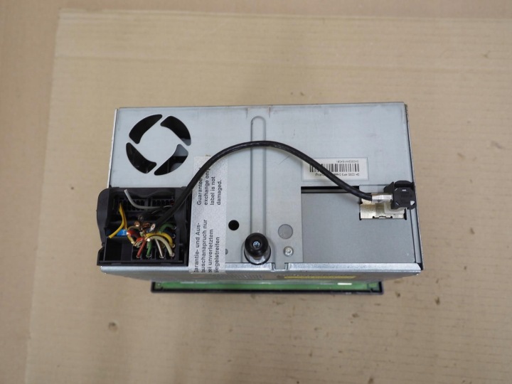 OPEL ZAFIRA B RADIO LECTEUR 13251056