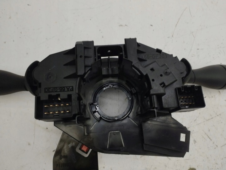 FORD TOURNEO CONNECT 2007 MANETTE COMMUTATEUR CLIGNOTANTS ESSUIE-GLACES