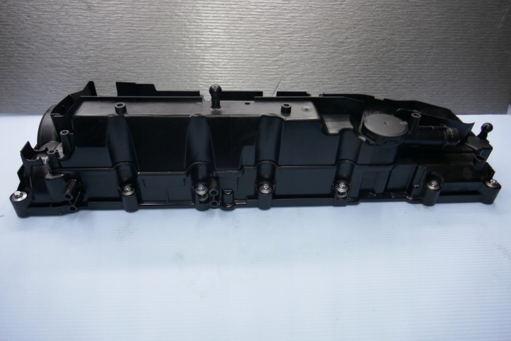 COUVERCLE DE SOUPAPES BMW G11 G20 G30 B57 8571308