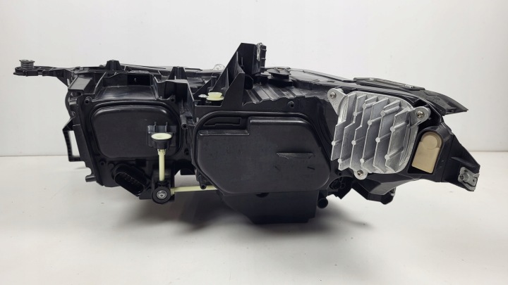 PROJECTEUR PHARE AVANT DROITE VW VOLKSWAGEN ID.7 ID7 COMPLET LED