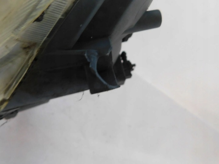 PROJECTEUR PHARE GAUCHE TOYOTA YARIS I LIFT 03-