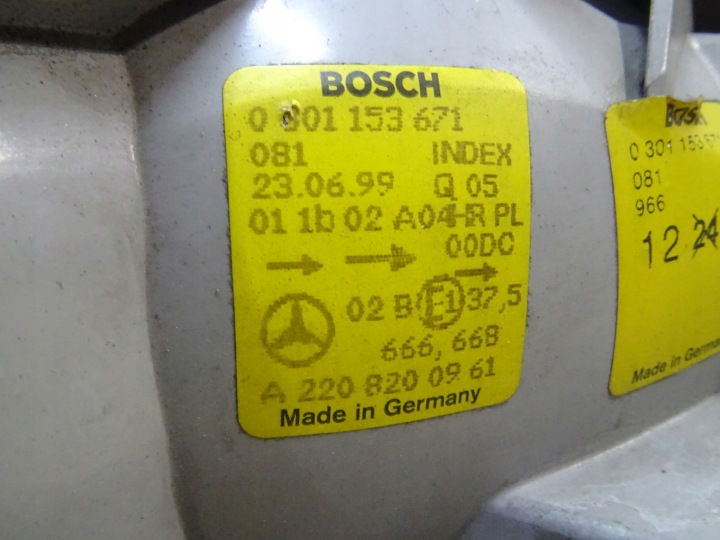 MERCEDES W220 PHARE DROITE AVANT XÉNON A2208201061