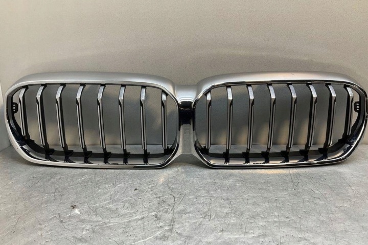 GRILLE BMW 5 (G30) 9464210 3.0L DIESEL 2017