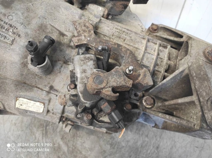 BOÎTE DE VITESSES SZESCIOBIEGOWA FORD TRANSIT MK7 2.2 TDCI PGFA 8C1R7002BE