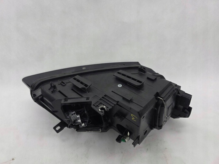 PROJECTEUR ARRIÈRE CÔTÉ GAUCHE AUDI Q5 SQ5 8R 8R0941029AJ