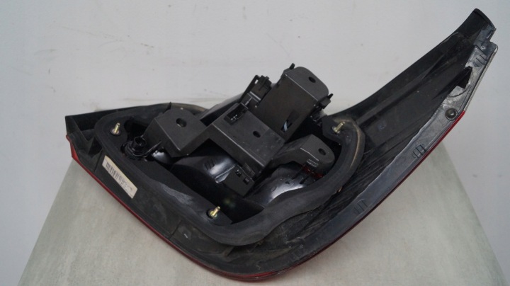 PHARE GAUCHE ARRIÈRE GAUCHE ARRIÈRE BMW E60 6910767