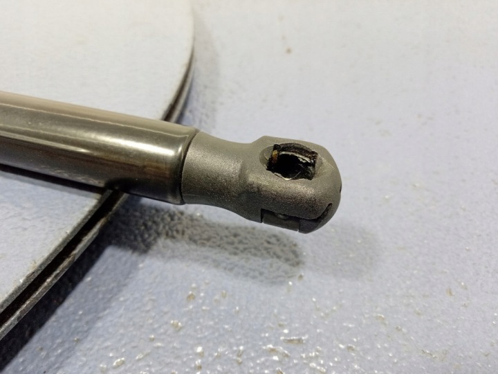 VW TOUAREG II 7P SERVOMOTEUR TÉLESCOPE CAPOTS 7P6823359A