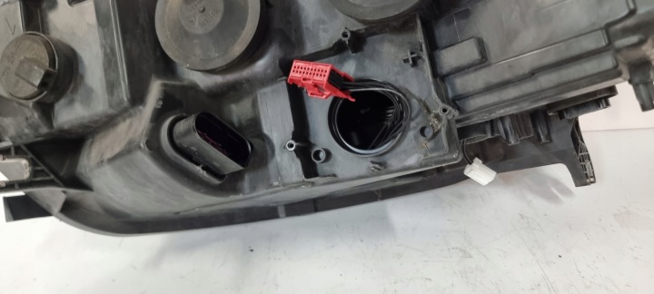 PHARE AVANT DROITE AUDI A6 C7 LIFT BI-XENON