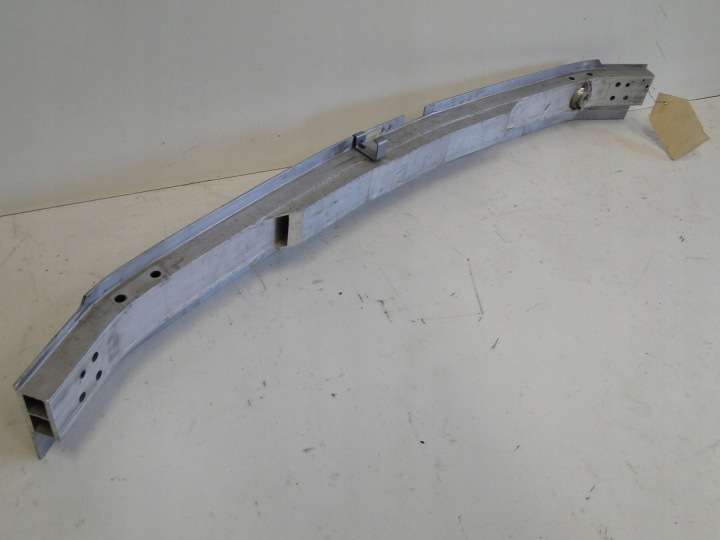MERCEDES POUTRE RENFORCEMENT DANS PARE-CHOCS AVANT GLA H247 GLB X247 247