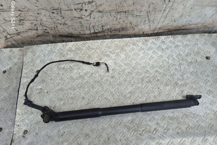 GAUCHE SERVOMOTEUR COUVERCLES DE COFFRE COUVERCLES DE COFFRE BMW 3 (F30, F80) 7263155 3.0L DIESEL 2014
