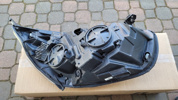 PHARE GAUCHE AVANT AVANT FORD TRANSIT CUSTOM LIFT PROJECTEUR GAUCHE LENTILLE