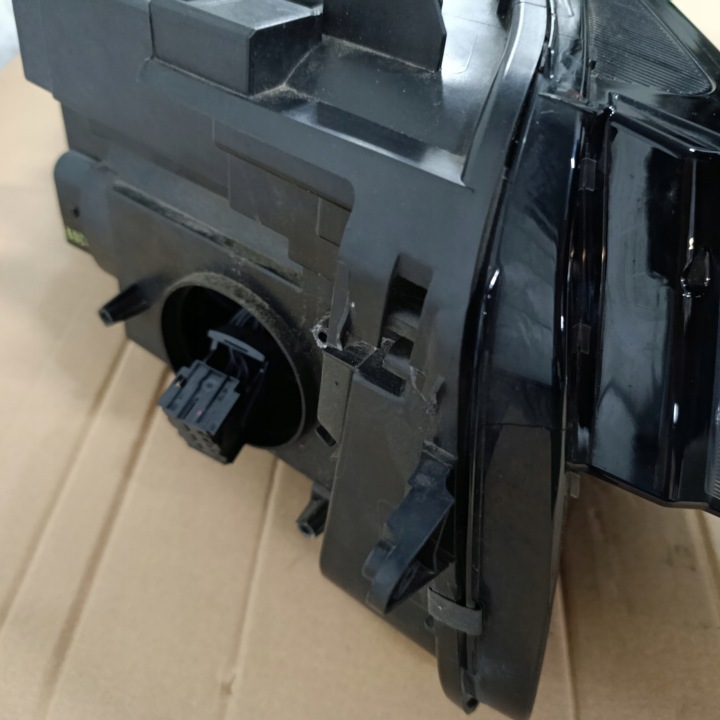 PHARE GAUCHE AVANT VW TIGUAN II LIFT COMPLET LED 5NB941081C