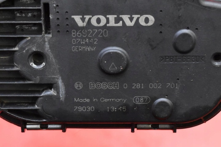 PAPILLON DES GAZ 8692720 0281002701 VOLVO S60 1 I 2.4 TD 126 KM LIFT 04-09