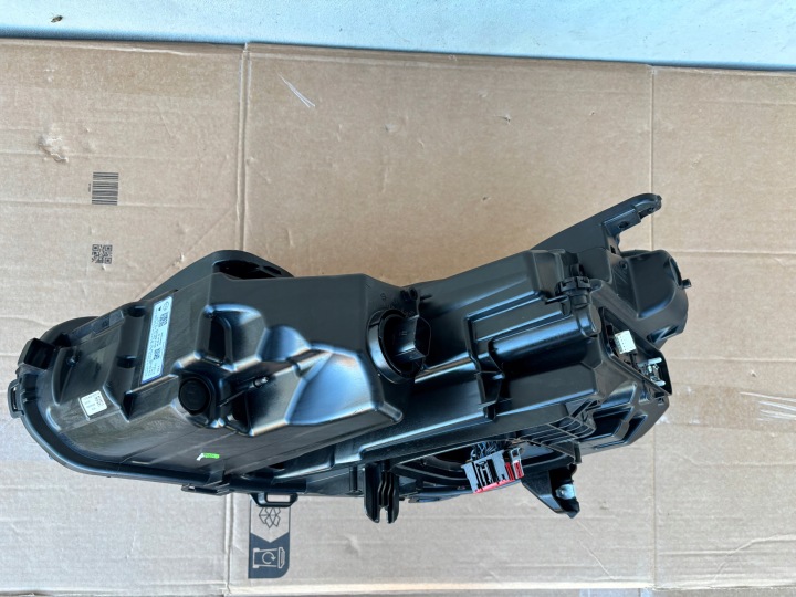 PHARE DROITE PROJECTEUR OPEL INSIGNIA B 20- LIFT COMPLET LED