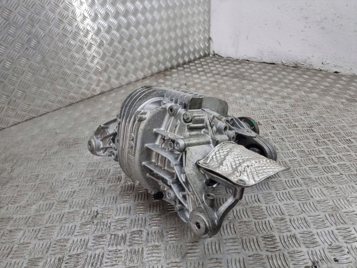 PORSCHE CAYENNE (9Y0 9Y3) 2023 ARRIÈRE MÉCANISME ROZNICOWY