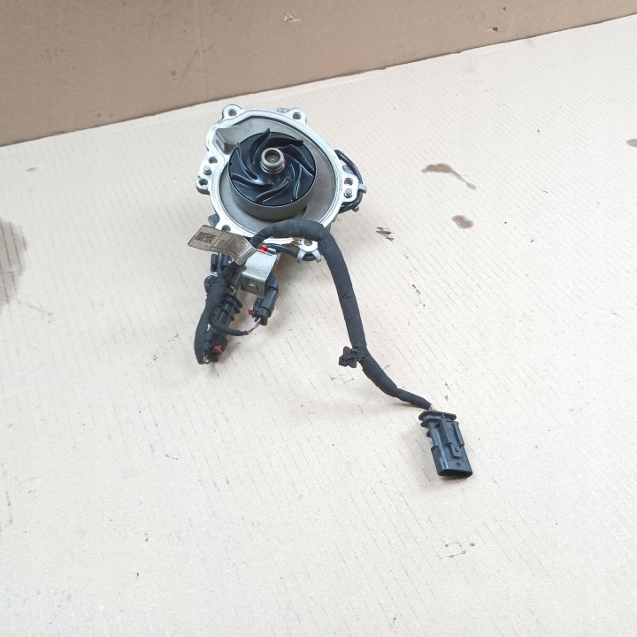 POMPE À EAU LAND ROVER JAGUAR XE XF X260 2.0 D
