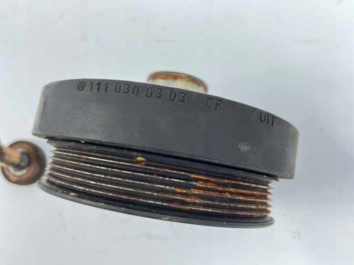 KOLO POULIE ARBRE MERCEDES W124 W202 W210 M111 E200 E220 2,2 220 1110300303