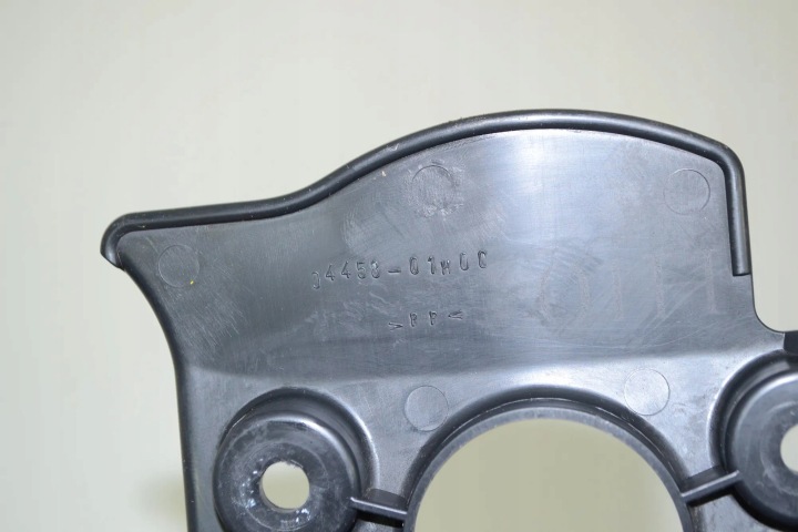 AVANT CENTRAL PLASTYK SUZUKI GSX-R 0445801H00 3071331 0.6L 92KW 2013