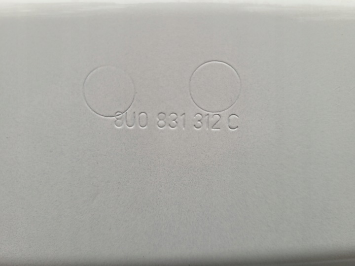 AUDI Q3 8U0 11-18 PORTES DROIT AVANT 8U0831312C