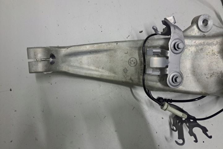 ROTULE DE DIRECTION AVANT GAUCHE BMW 8 GRAN COUPÉ (G16, F93) 6884385 4.4L GASOLINE