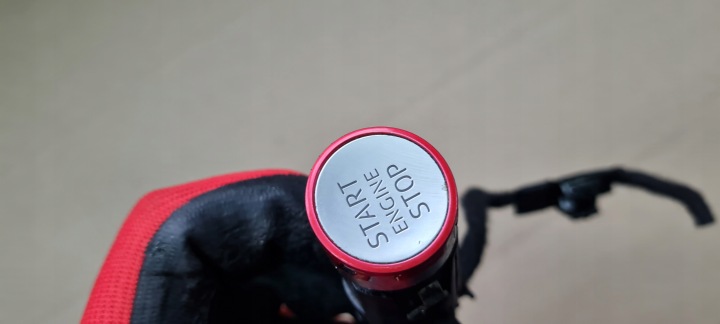 S3 8V BERLINE A3 BOUTON DÉMARREUR STOP ENGINE ROUGE RS 8V0905217C