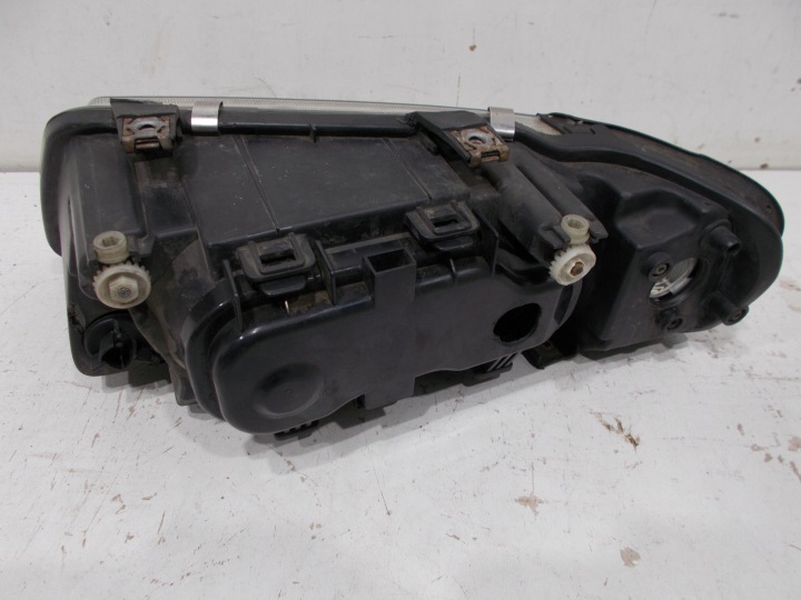 AUDI A3 I 8L LIFT 99-03 PHARE AVANT DROITE I GAUCHE HELLA ORIGINE EUROPE