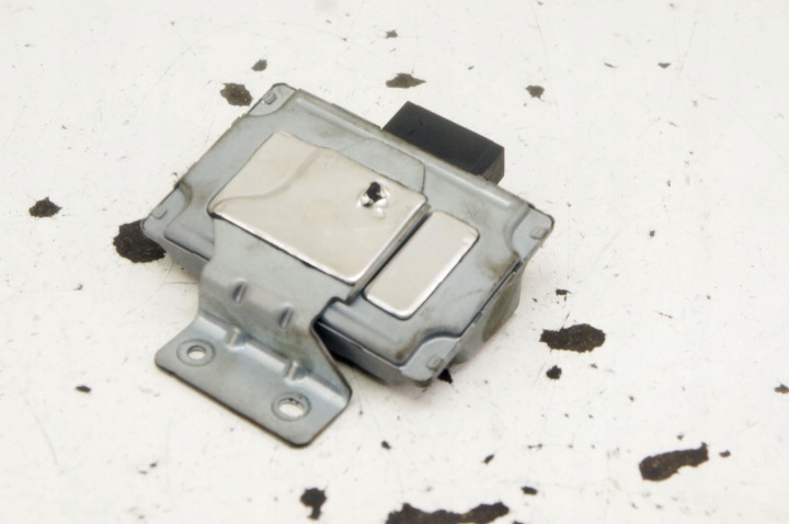 UV271 FORD EDGE MK2 2.0D MODULE DÉMARREUR STOP DG9T-14B526-HA 0199DC2212
