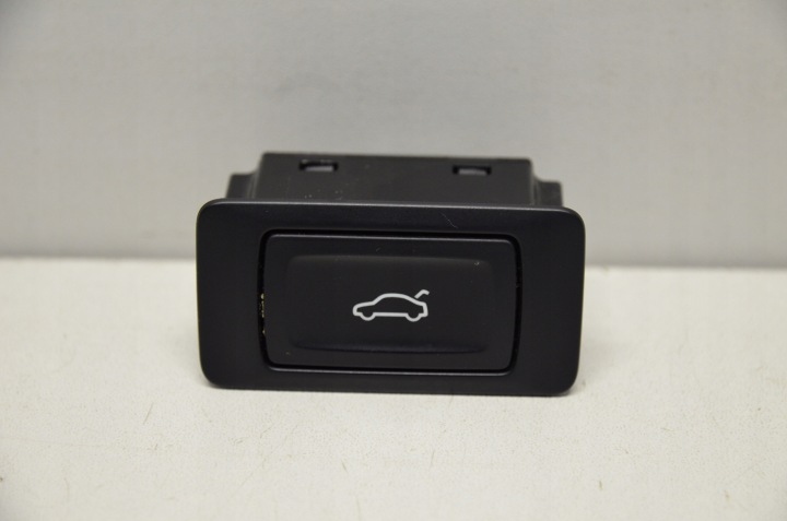 AUDI A4 8W9 COUVERCLES DE COFFRE DOCIAG 8W9827299B 4M0959107B