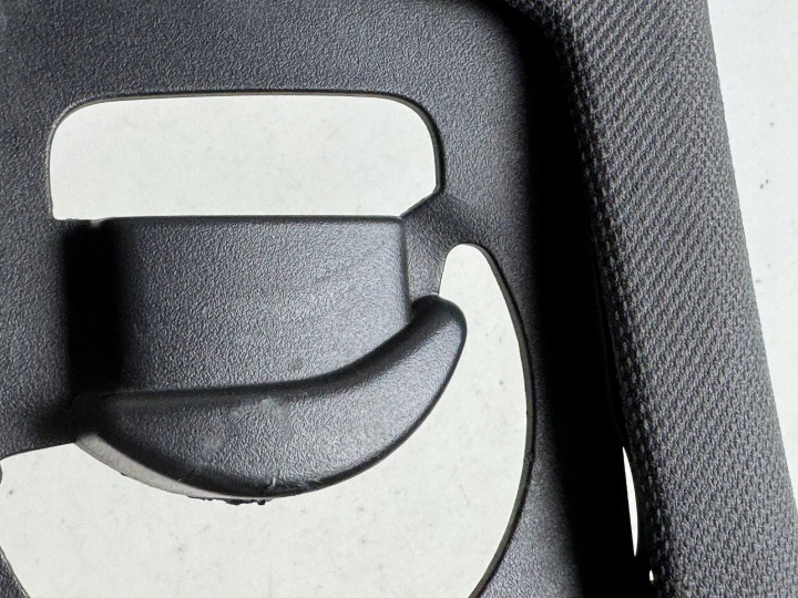 PROTECTION MONTANTS B SUPÉRIEURE GAUCHE CÔTÉ CITROEN DS7 CROSSBACK SP8649