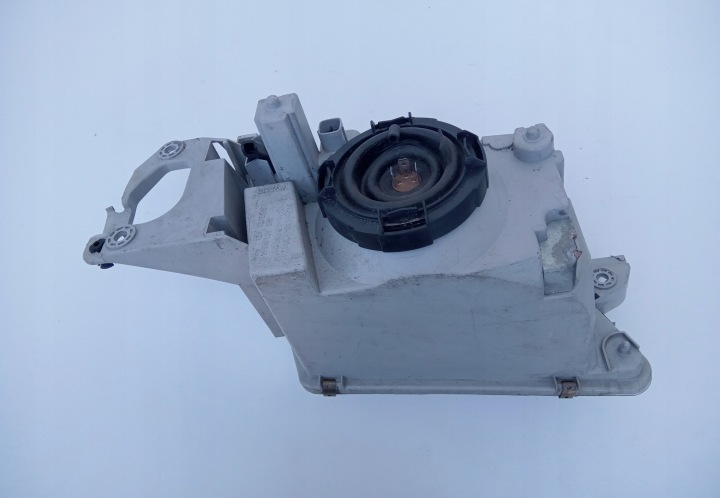 MAZDA 323 F 323F 98-02R GAUCHE PHARE AVANT PROJECTEUR
