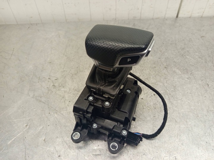 CRIC CHANGEMENTS VITESSE AUDI A4 B9 A5 8W2713041J