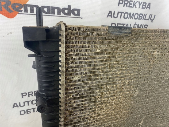 RADIATEUR MOTEUR ORIGINAL 8200468913 RENAULT