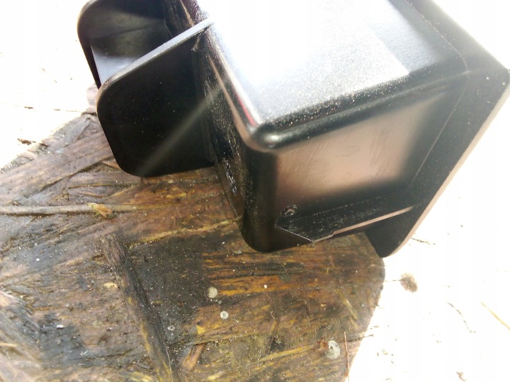 BMW E46 CONSOLE CENTRALE WKLADANA CENDRIER 8225529 51168225529 OEM