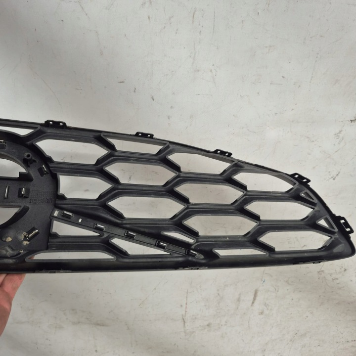 VOLVO V60 I 1 S60 II 2 CROSS COUNTRY LIFT 13-18 GRILLE CALANDRE